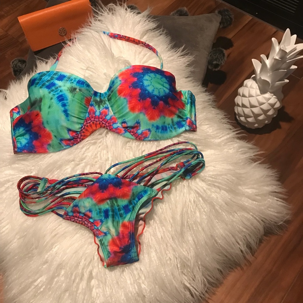 Luli Fama bikini set